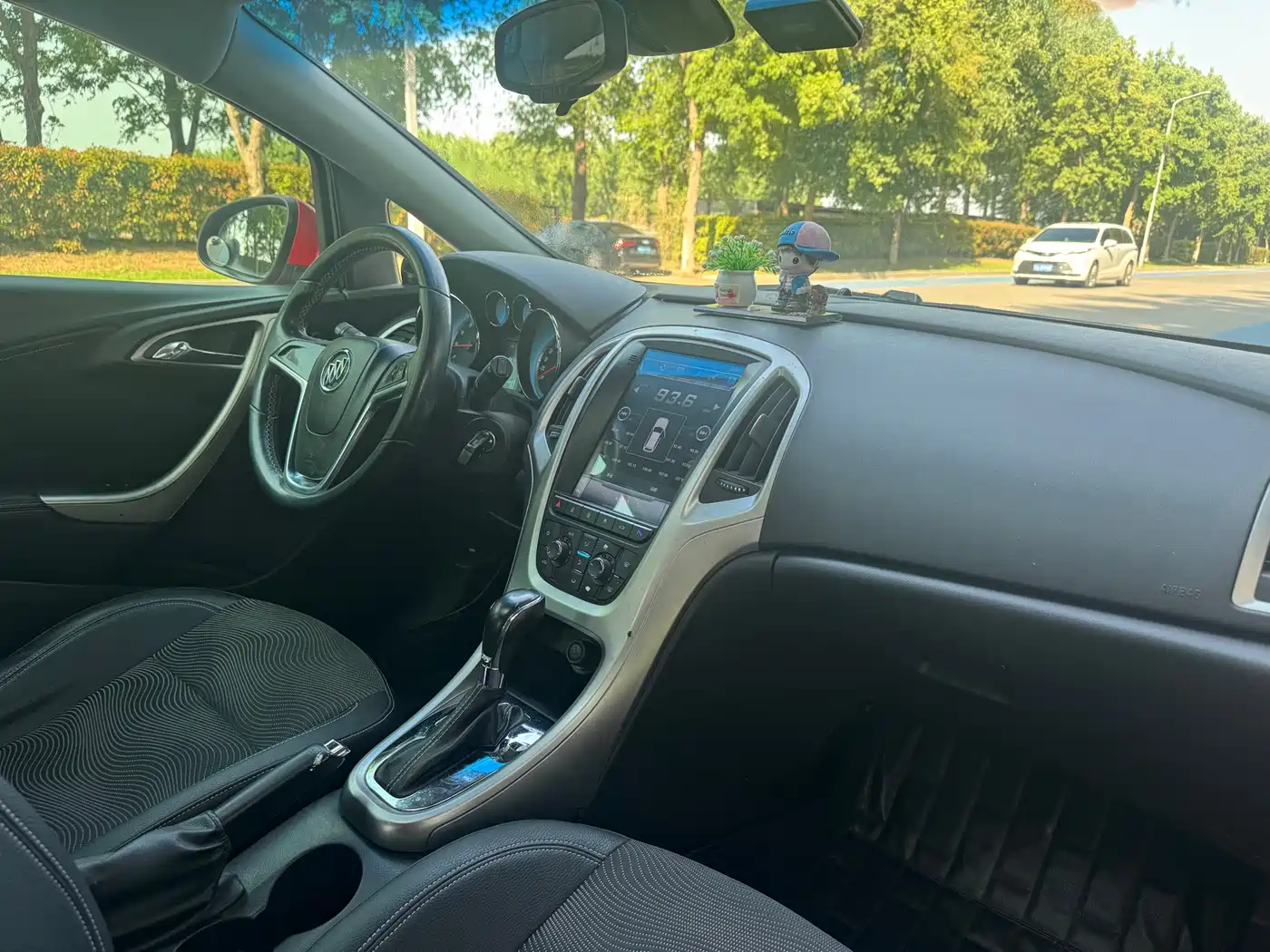 Buick Excelle 2010 XT 1.6T Fashion Sport Edition фото 7