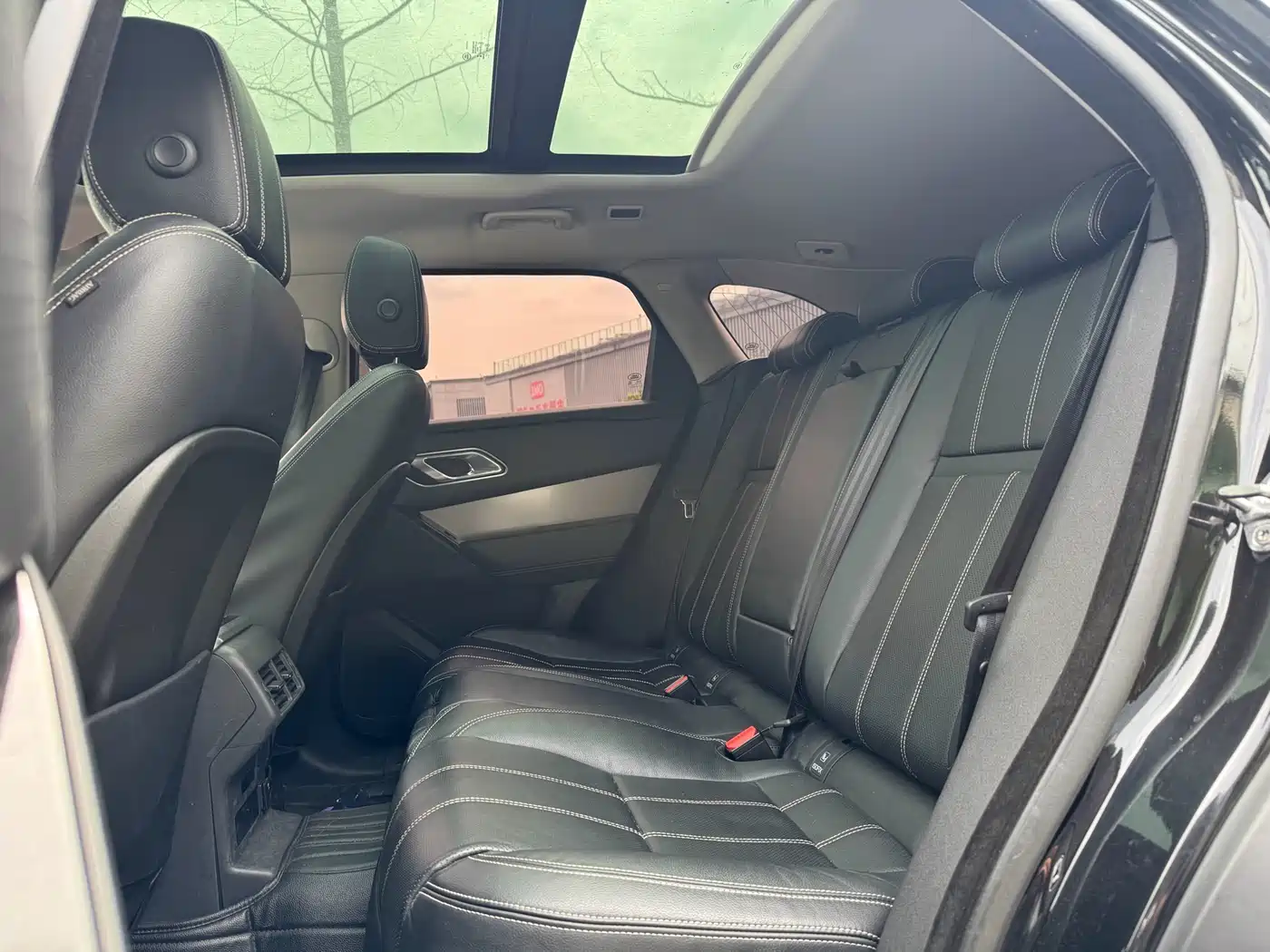 Land Rover Range Rover Velar 2018 P380 R-DYNAMIC SE фото 9
