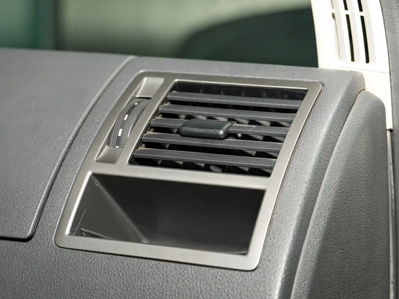 Volkswagen Caravelle 2014 2.0TSI 4WD Comfort Edition фото 24