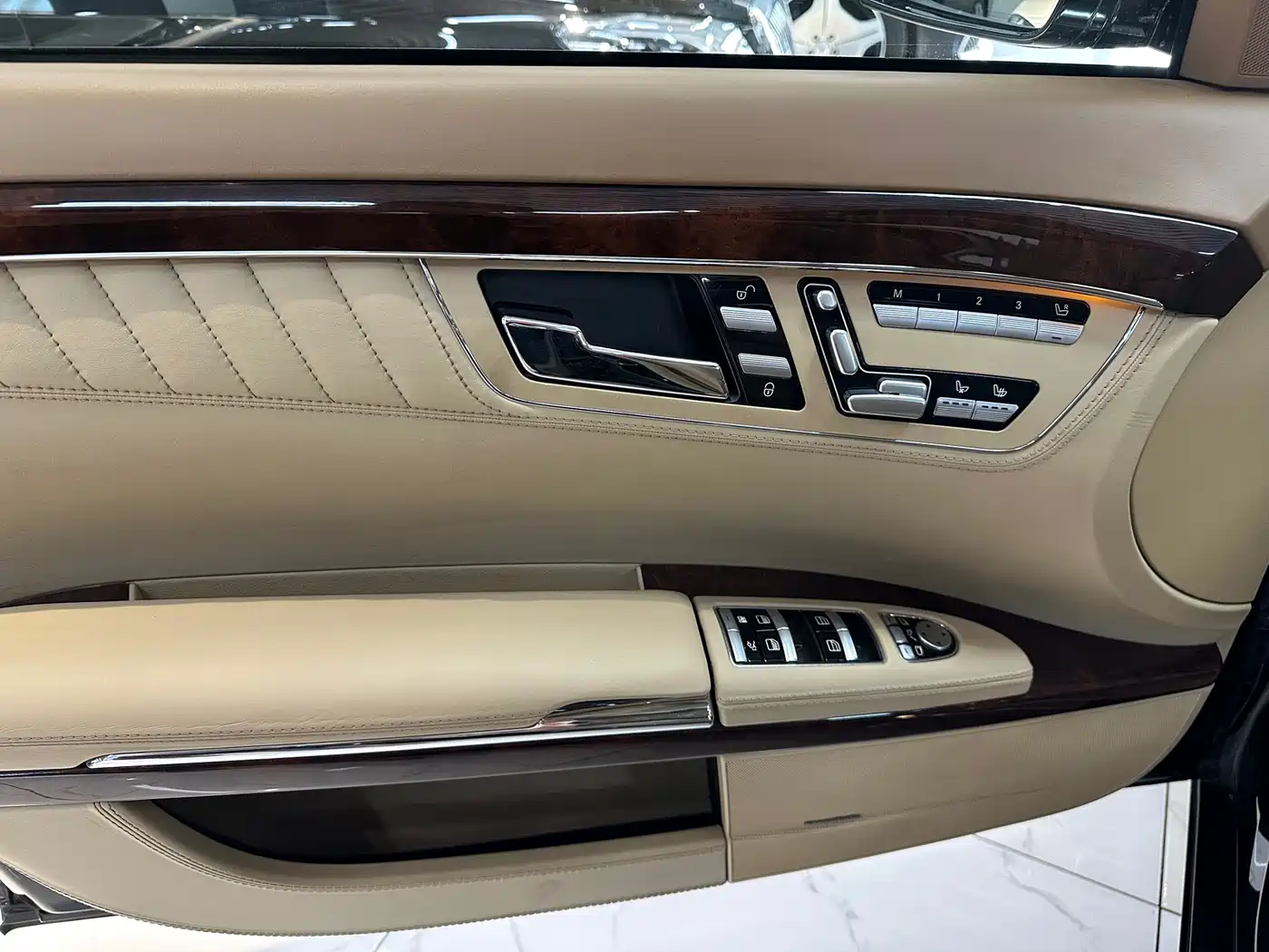 Mercedes-Benz S-Class 2012 S 600 L Grand Edition фото 17