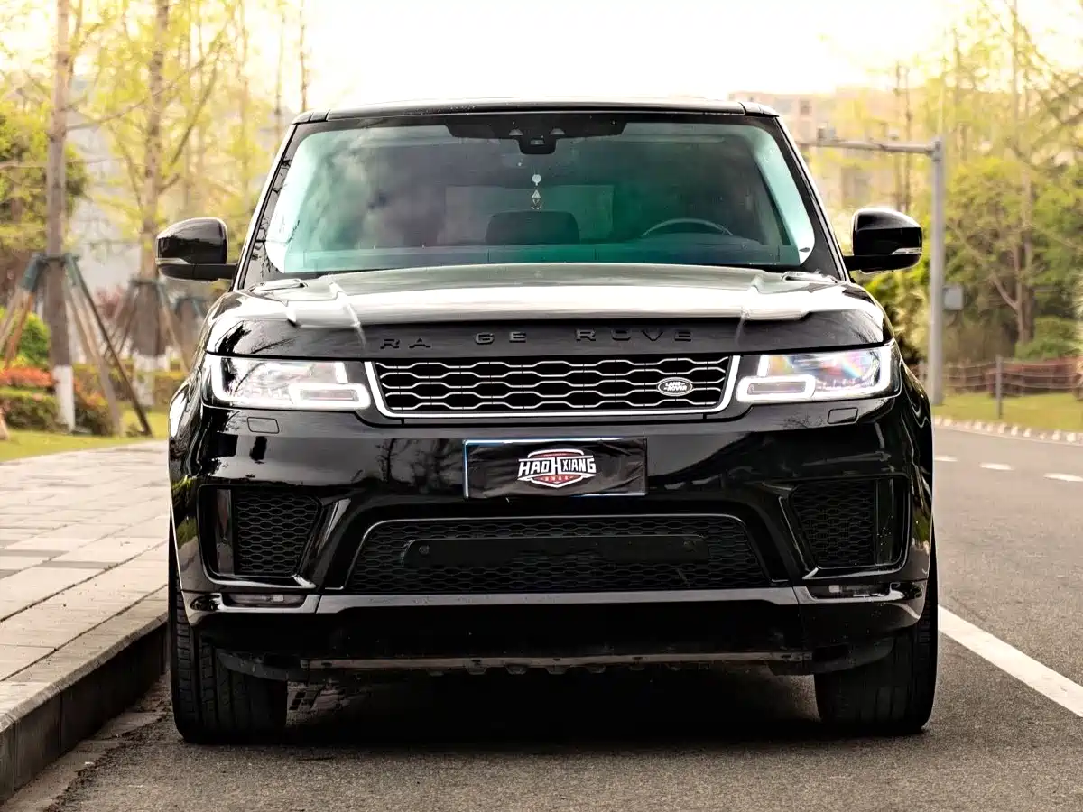 Land Rover Range Rover Sport 2019 3.0 SC V6 Special Edition фото 2
