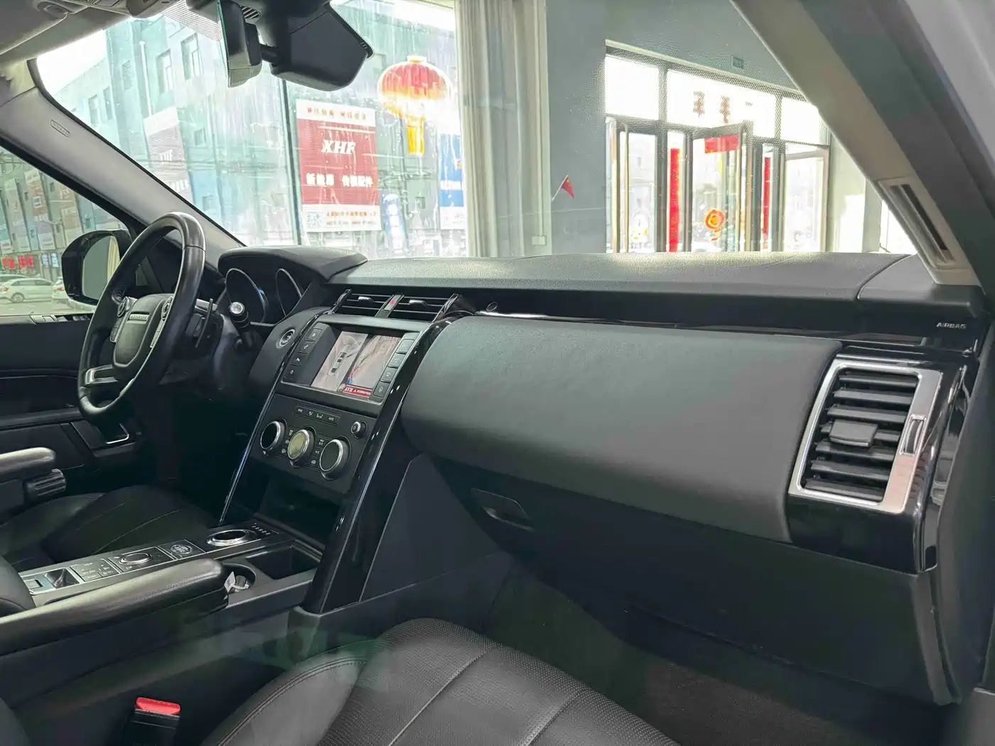Land Rover Discovery 2017 3.0 SC V6 S фото 7