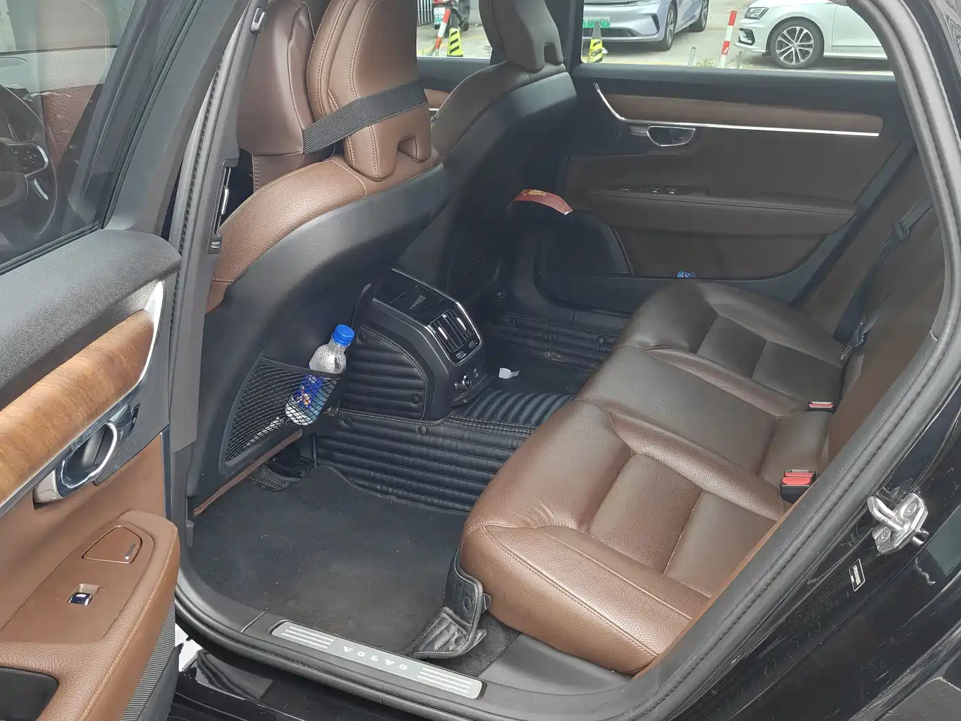 Фото 6 - Volvo S90