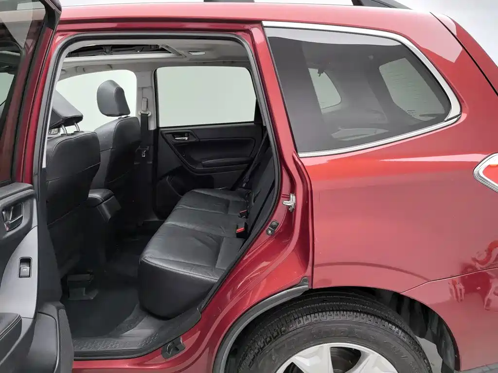 Фото 15 - Subaru Forester