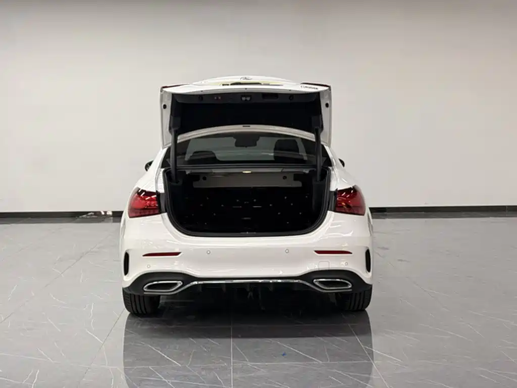 Mercedes-Benz A-Class 2025 2024 Facelift A 200 L Fashion