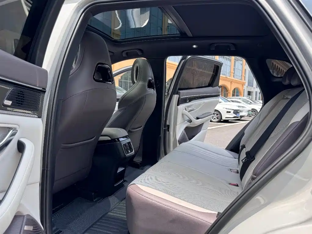 BYD Song PLUS PHEV 2025 DM-i 160KM Flagship фото 7