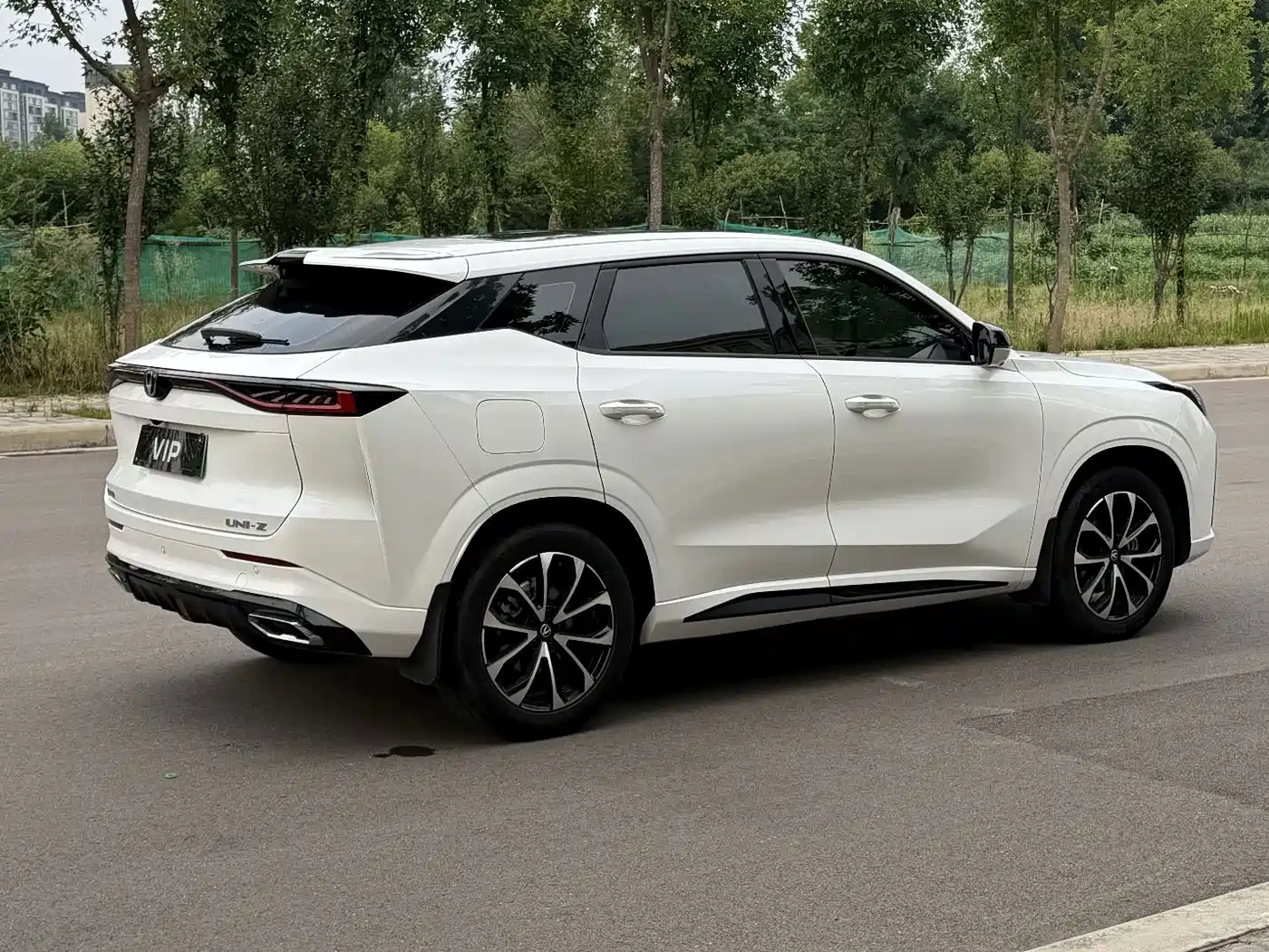 Changan UNI-Z New Energy 2025 2024 Blue Whale iDD 125km Surpassing Edition