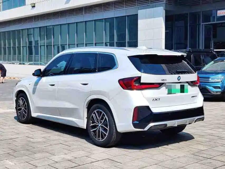 BMW iX1 2024 2023 eDrive25L X Design Package