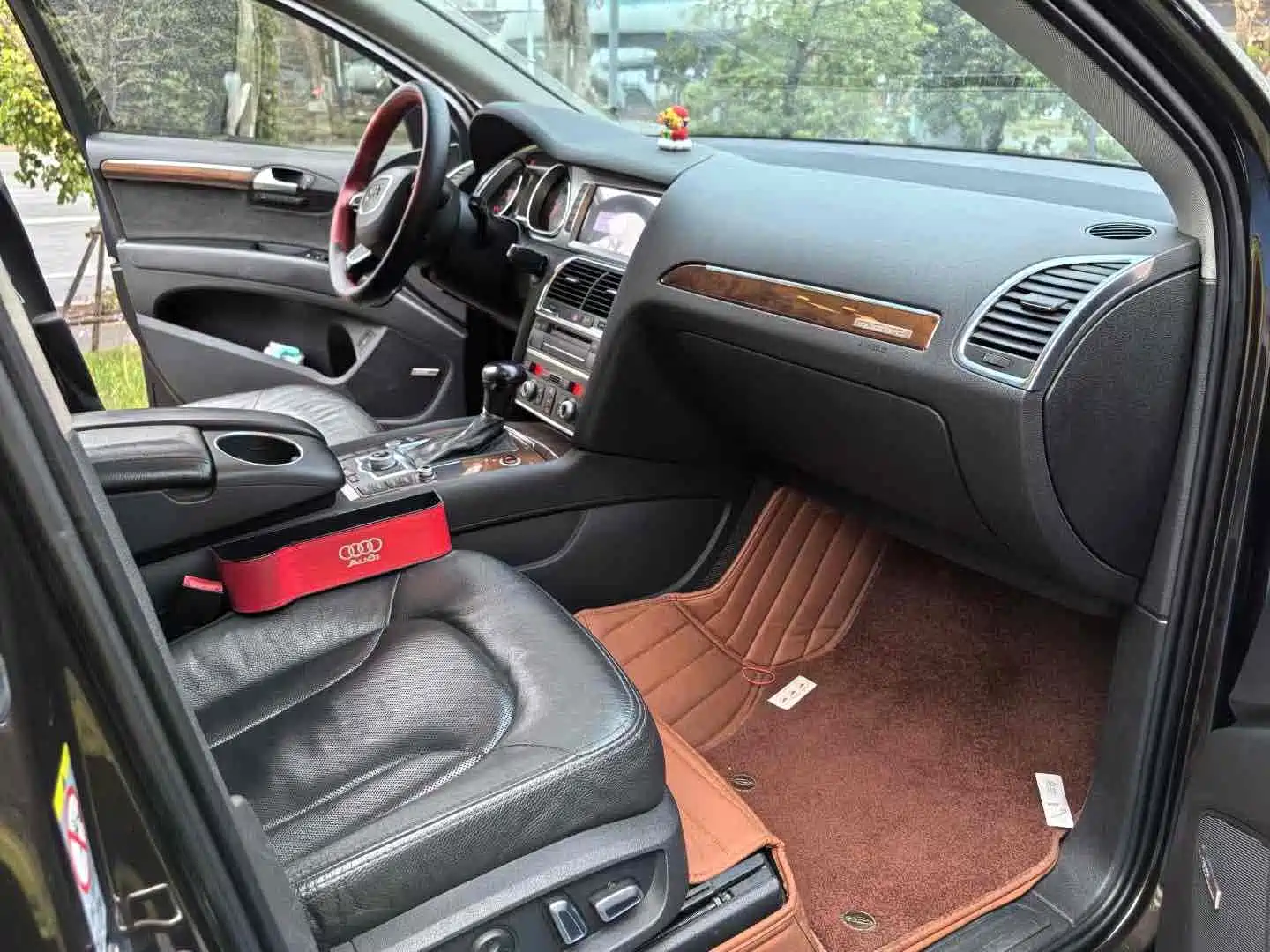 Фото 8 - Audi Q7