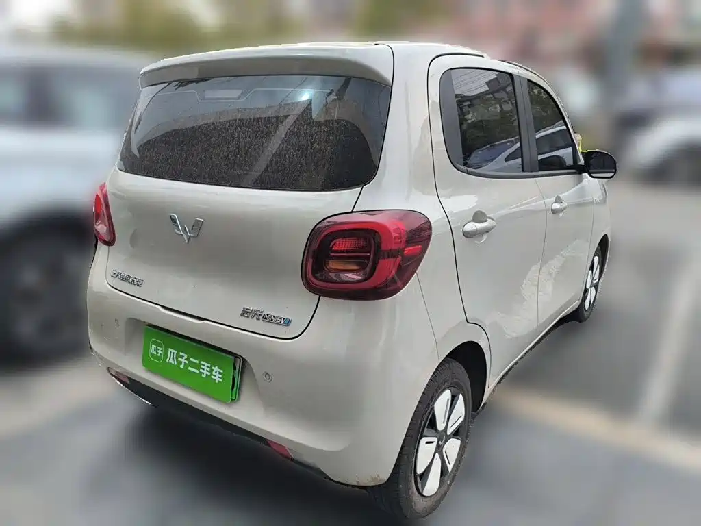 Wuling Motors Hongguang MINIEV 2026 2025 4-Door Advanced