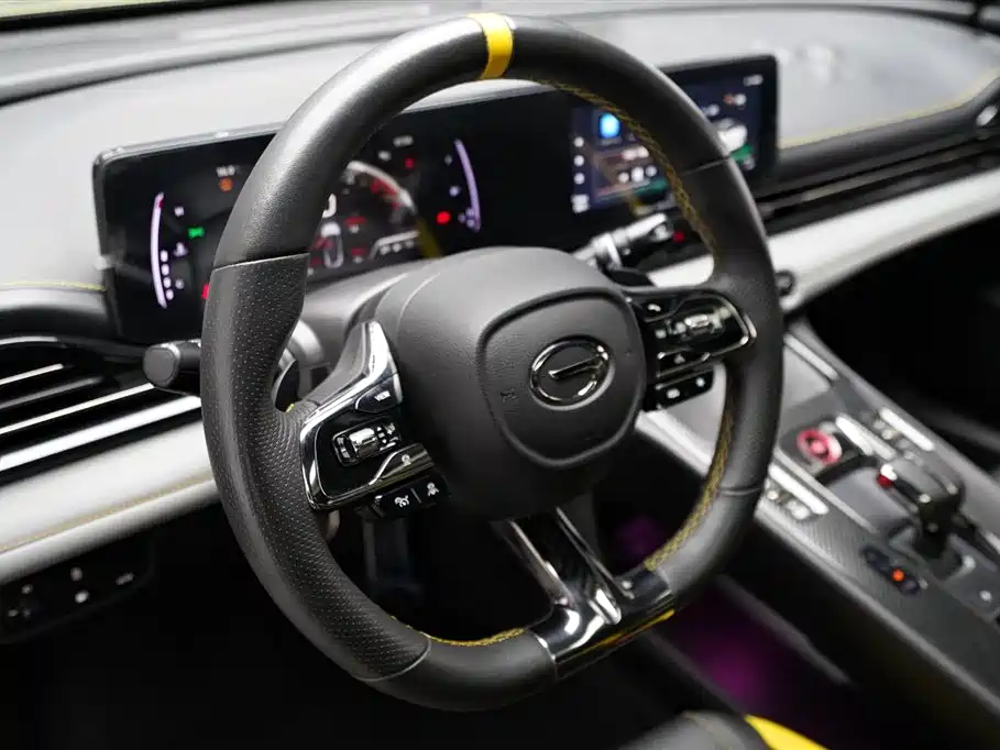 GAC Trumpchi Trumpchi Emkoo 2021 270T DCT J15 Edition фото 8