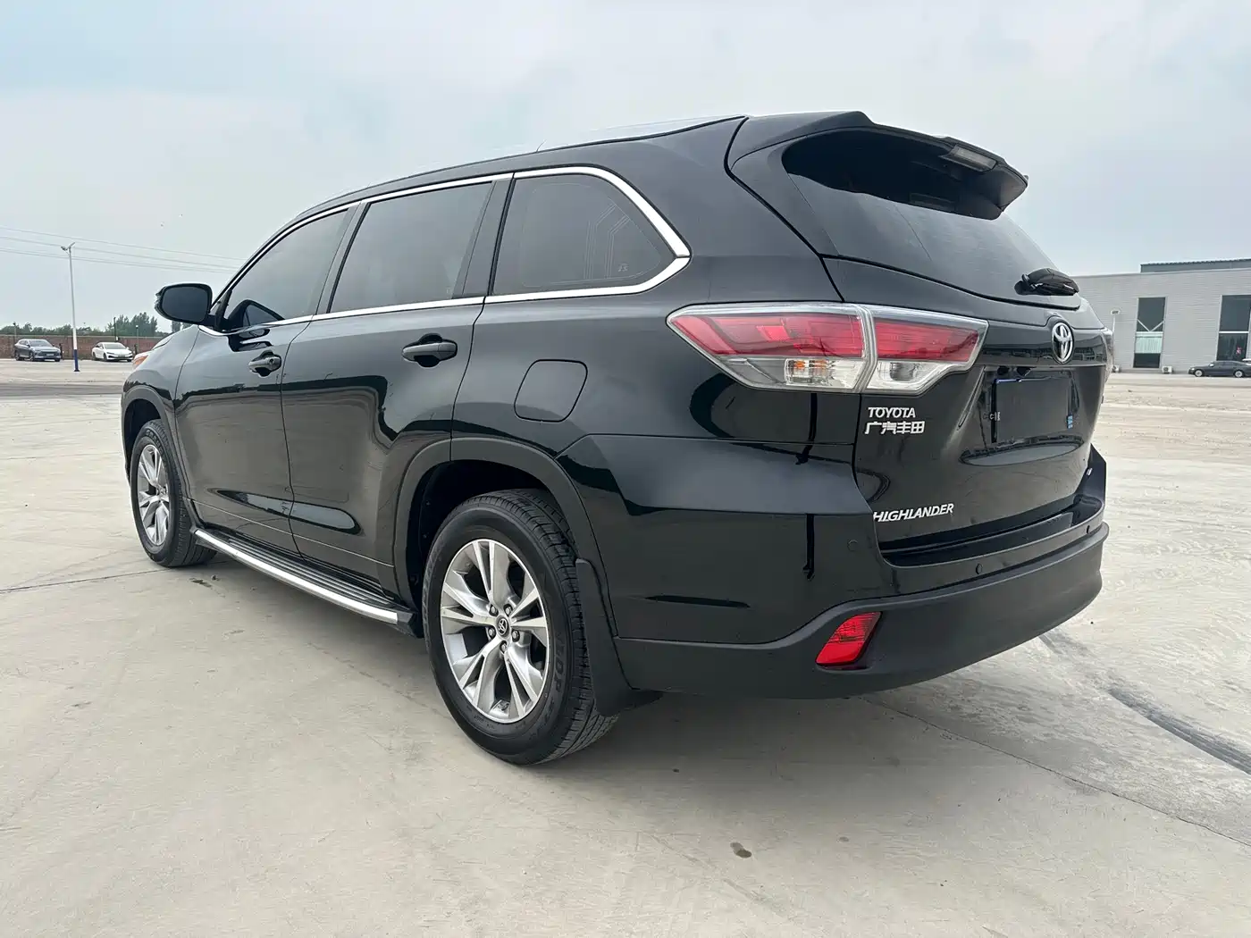 Toyota Highlander 2017 2.0T 2WD Elite 5-Seater фото 14