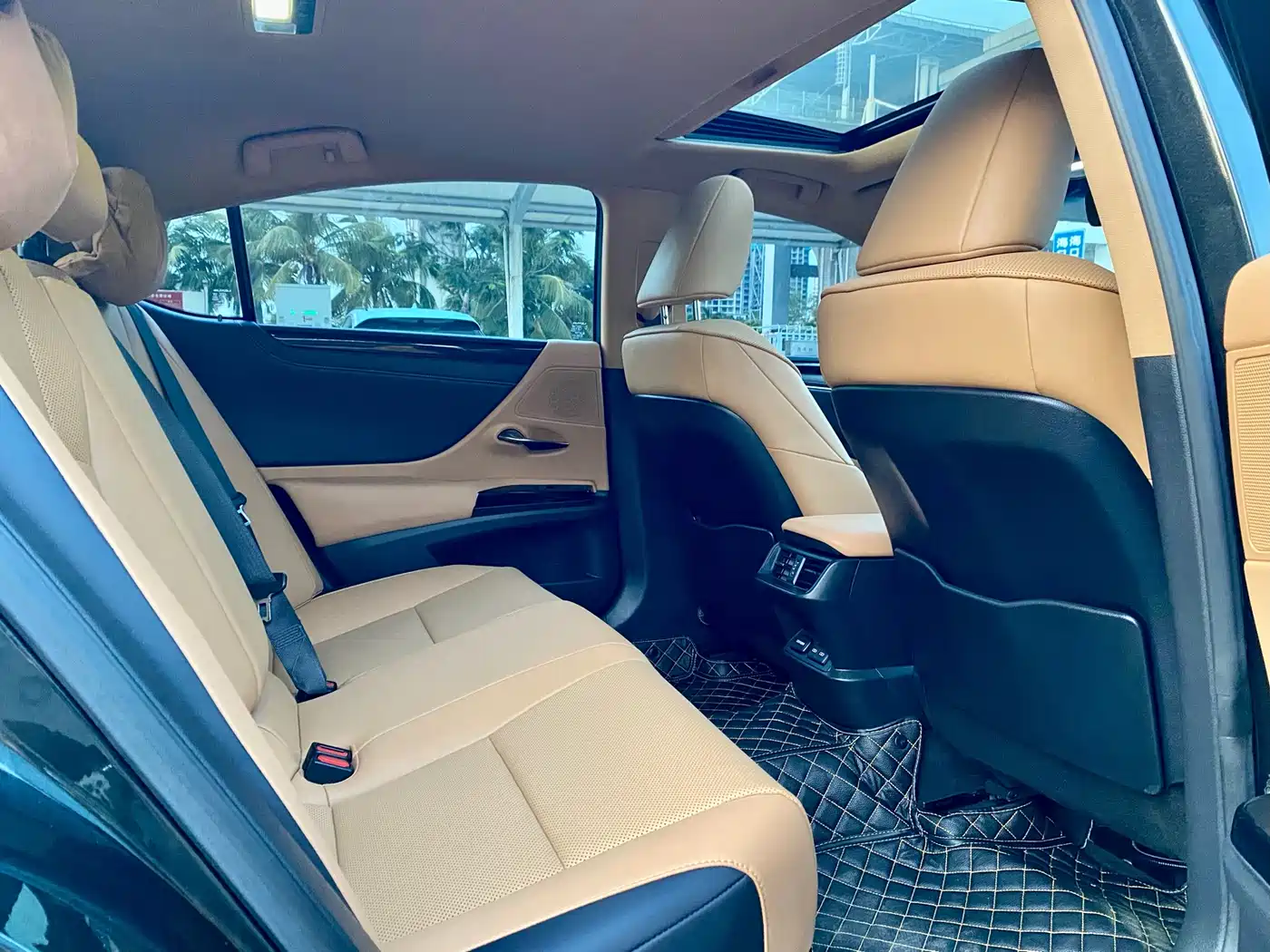 Lexus ES 2023 260 Excellence фото 9
