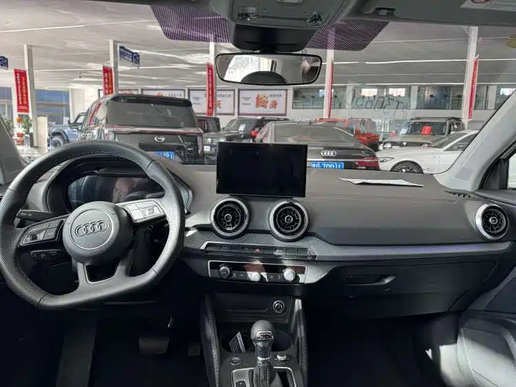 Audi Q2L 2025 35TFSI Fashion Dynamic фото 5