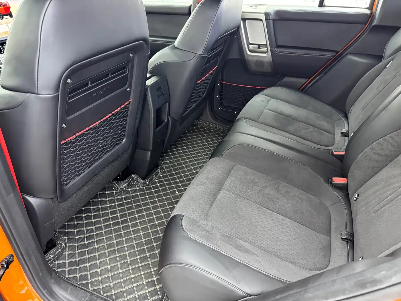 Фото 6 - iCAR V23