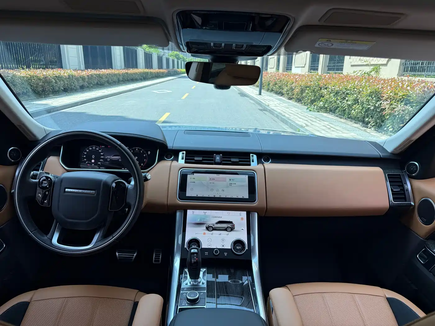 Land Rover Range Rover Sport 2021 3.0 L6 Gloss Black Edition фото 12