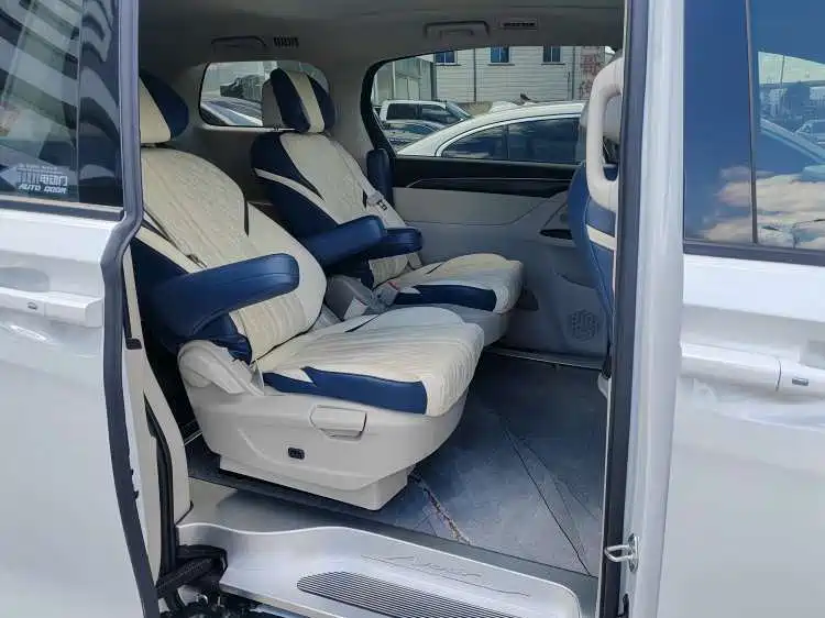 Buick GL8 2023 ES Landmaster Comfort фото 4