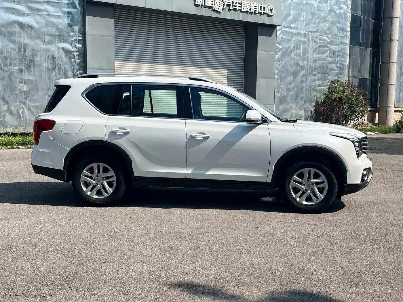 GAC Trumpchi Trumpchi GS7 2017 320T 2WD Luxury Smart Connect фото 6