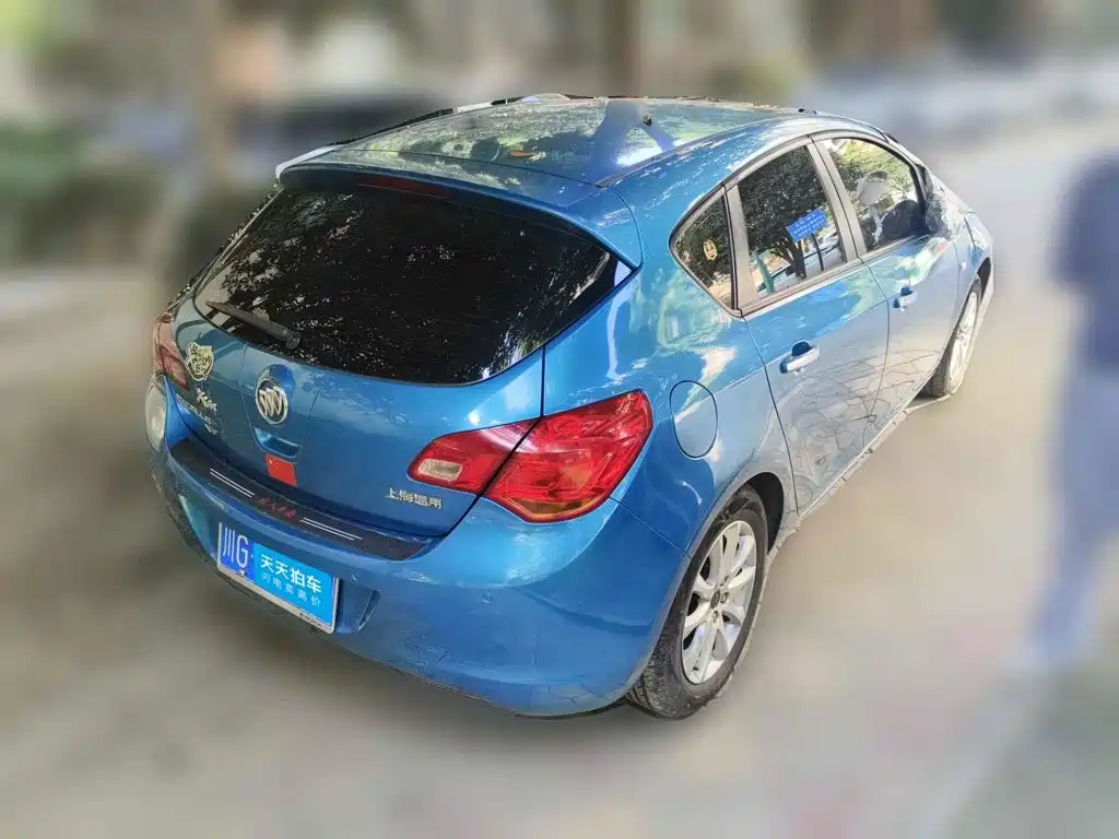 Фото 2 - Buick Excelle