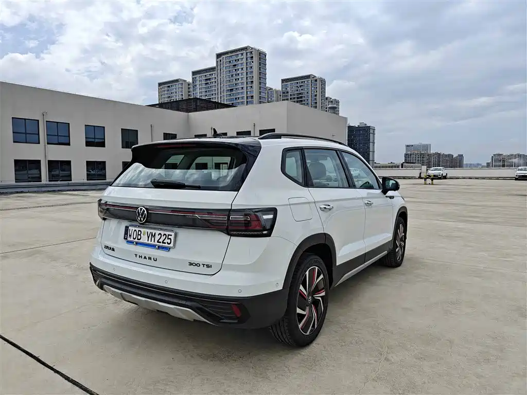 Volkswagen Tharu 2024 300TSI 2WD Moon Premium Edition фото 5