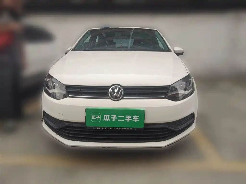 Volkswagen Polo 2016 1.4L Manual Trend фото 2
