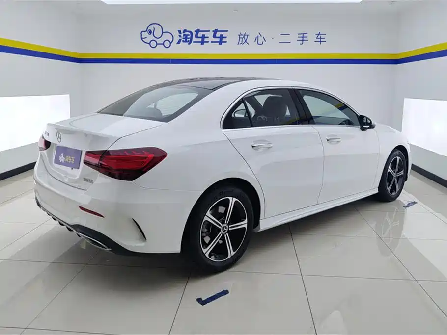 Mercedes-Benz A-Class 2023 A 200 L Fashion фото 3