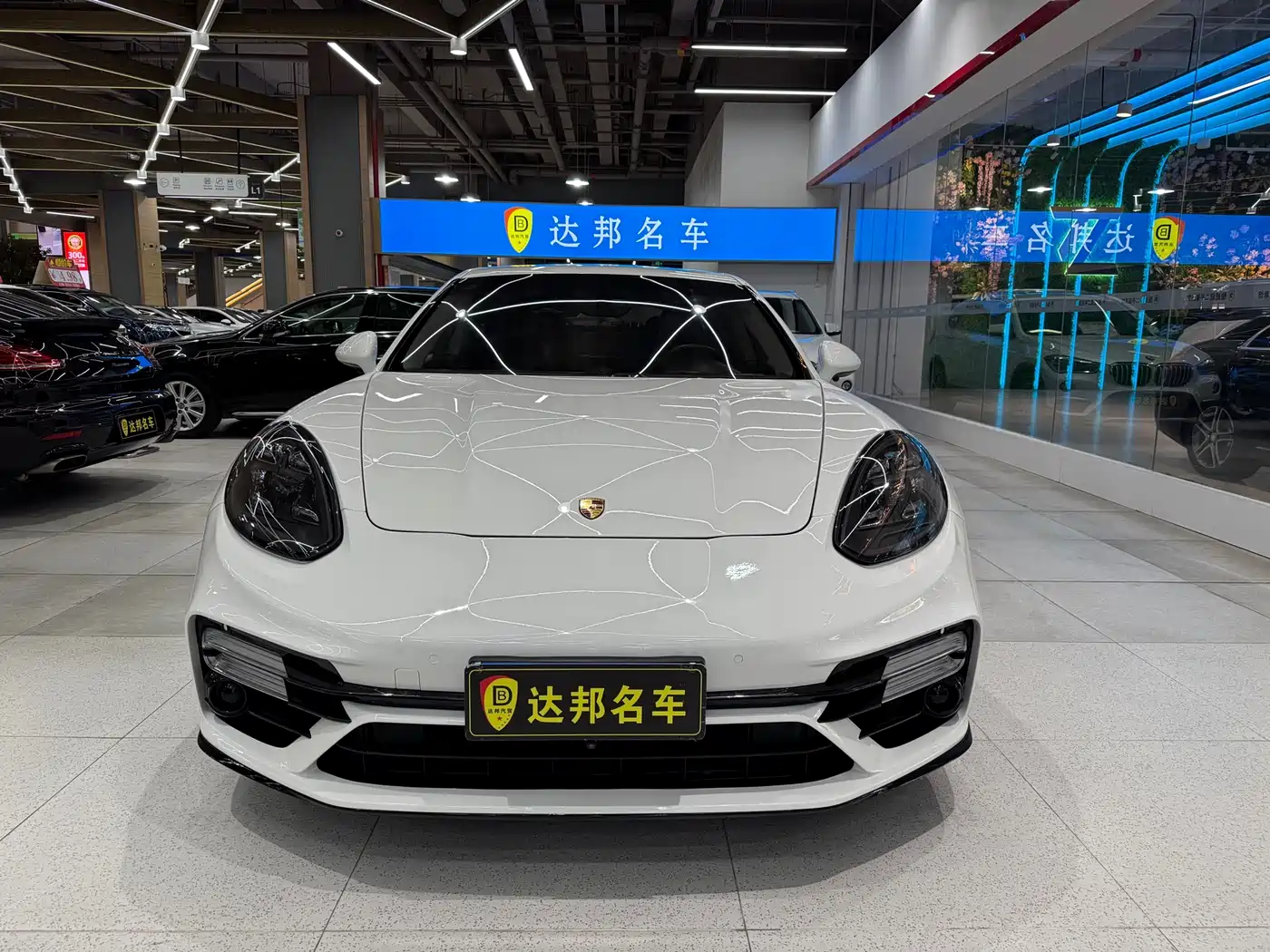 Porsche Panamera 2010 Porsche Panamera Turbo 4.8T фото 2