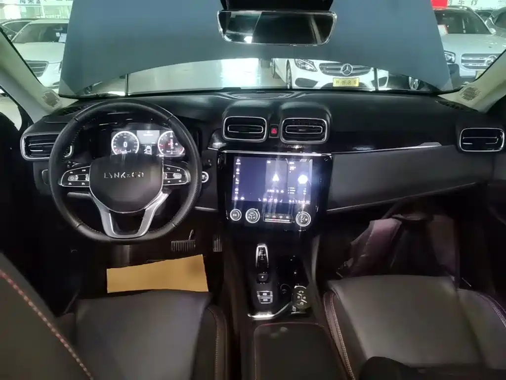 Lynk & Co 02 2019 High Energy Edition 2.0T Automatic 2WD Power Pro China VI фото 10