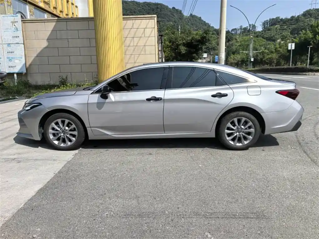 Toyota Avalon 2024 Model 2.0L Progressive Edition фото 4