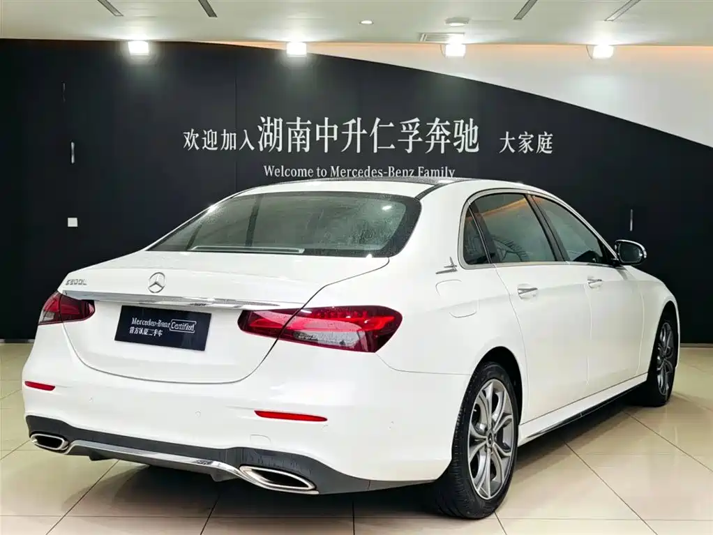 Mercedes-Benz E-Class 2022 E 300 L Sport Luxury фото 3