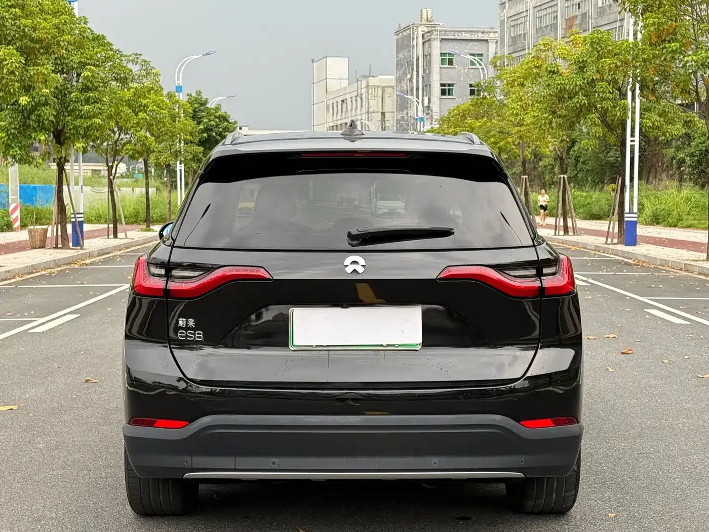 NIO ES8 2019 2018 355KM Base Model 7-Seater Version