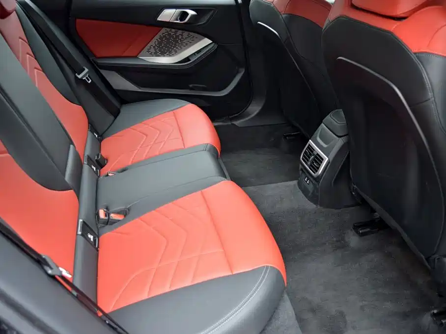 BMW 2 Series 2025 225L M Sport Package фото 15