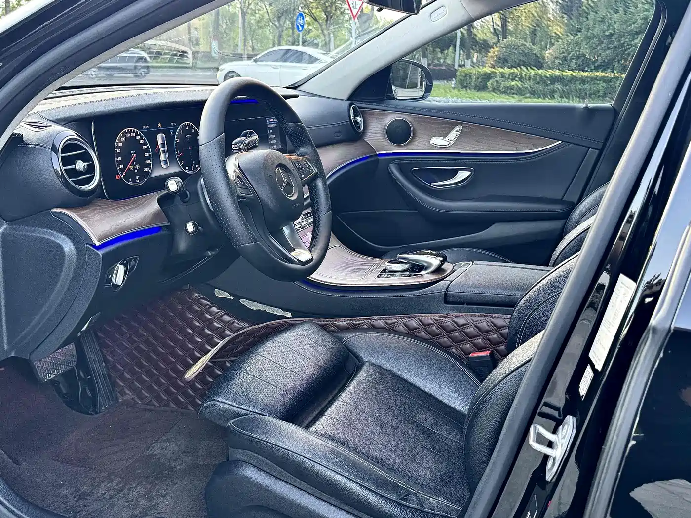Mercedes-Benz E-Class 2018 E 200 L фото 2