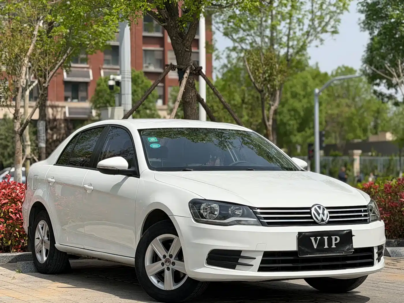 Volkswagen Bora 2014 1.6L Automatic Fashion Edition фото 3