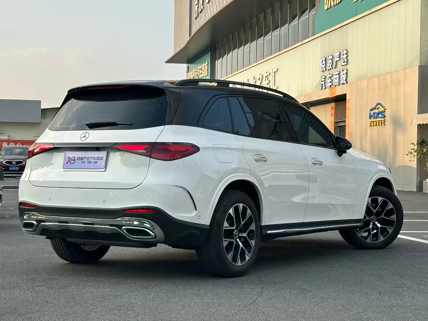 Mercedes-Benz GLC 2023 GLC 260 L 4MATIC Luxury 5-Seater фото 5