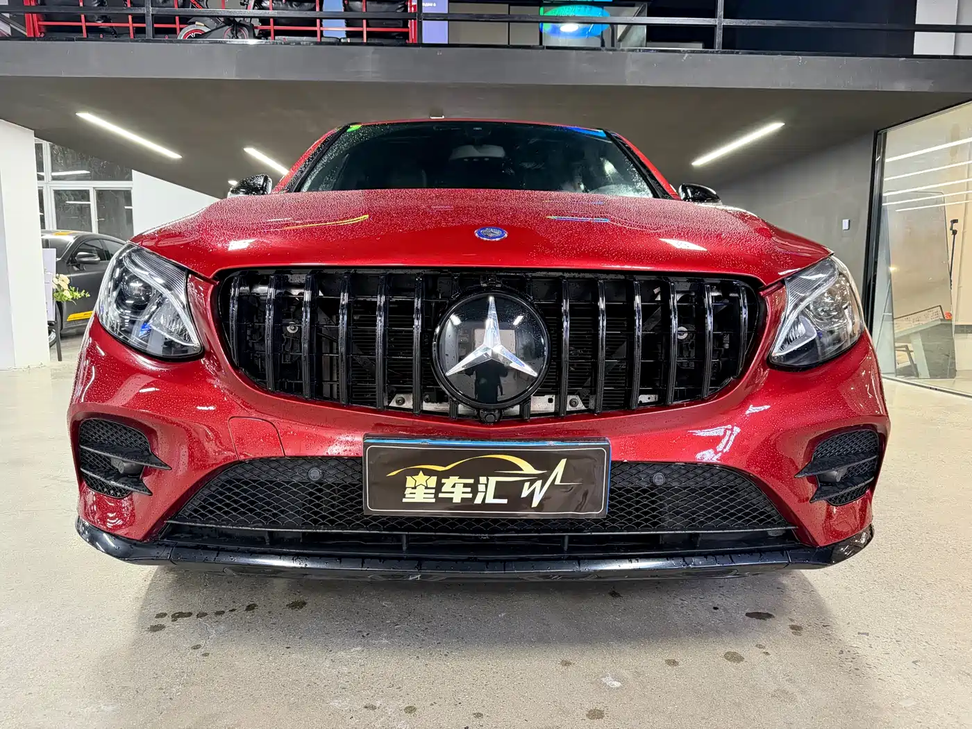 Mercedes-Benz GLC Coupe 2017 GLC 200 4MATIC Coupe SUV фото 2