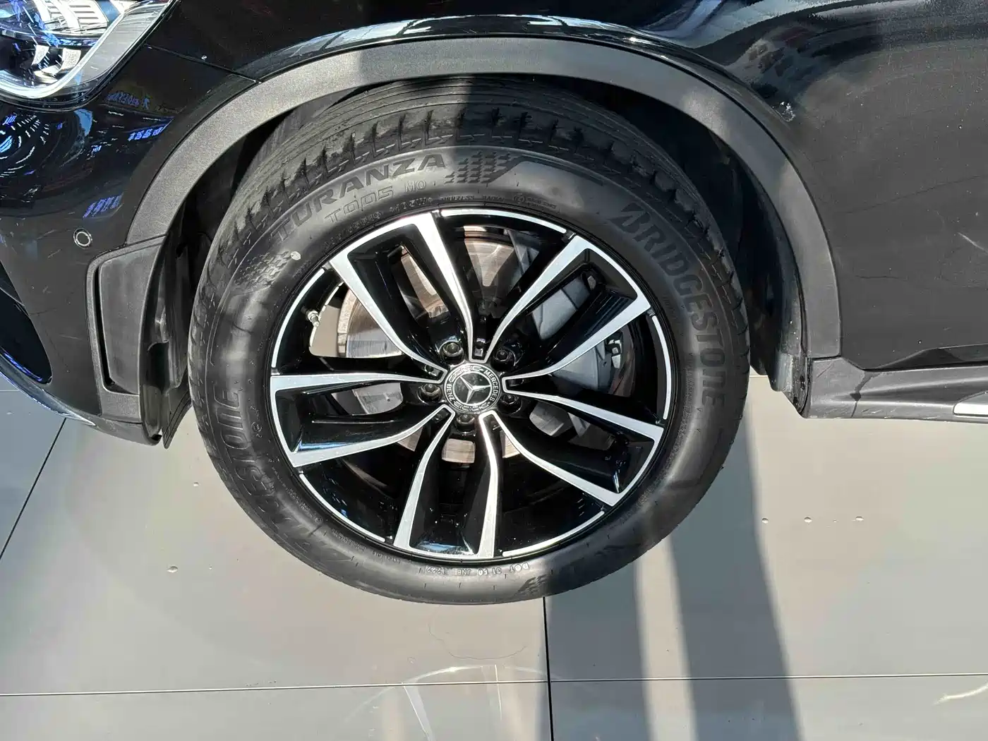 Mercedes-Benz GLC 2022 Facelift GLC 260 L 4MATIC Luxury Model фото 3