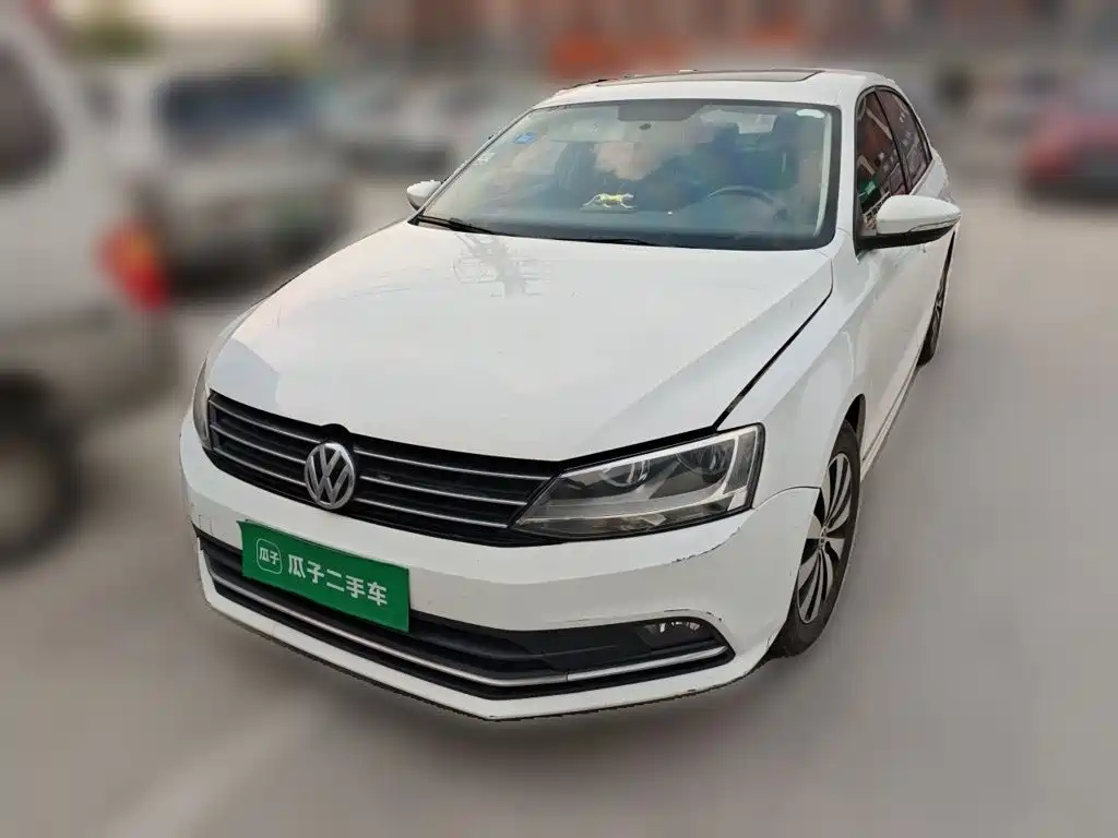 Фото 1 - Volkswagen Sagitar