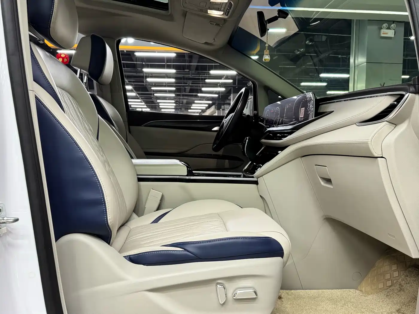 Buick GL8 2023 ES Landmaster Comfort фото 16
