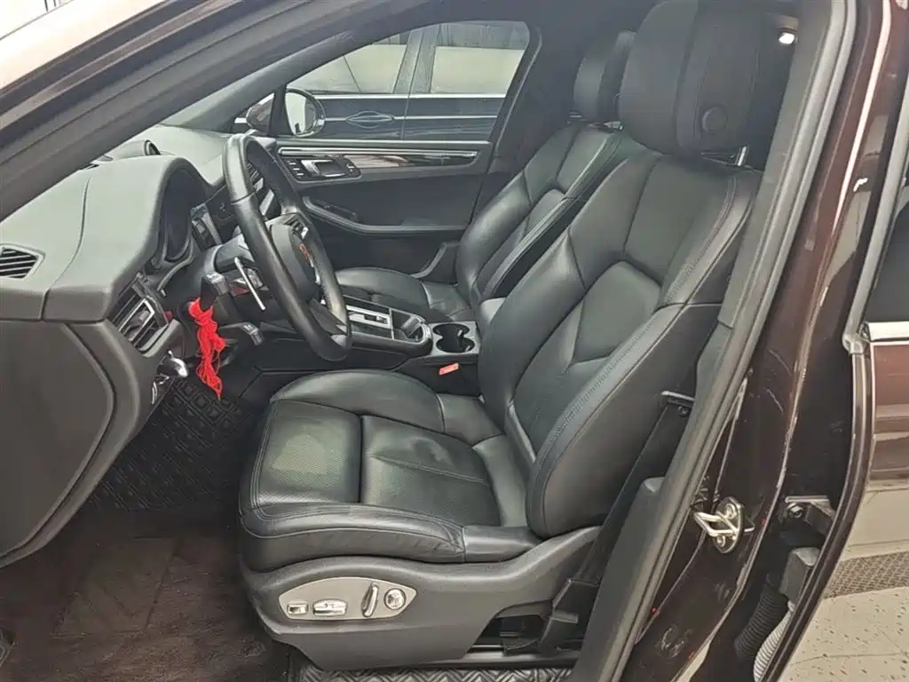 Porsche Macan 2022 Macan 2.0T фото 15