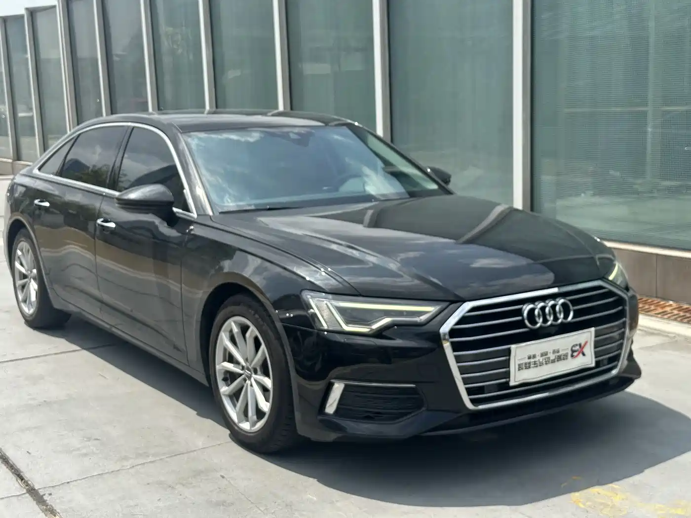 Audi A6L 2019 40 TFSI Luxury Elegance фото 3