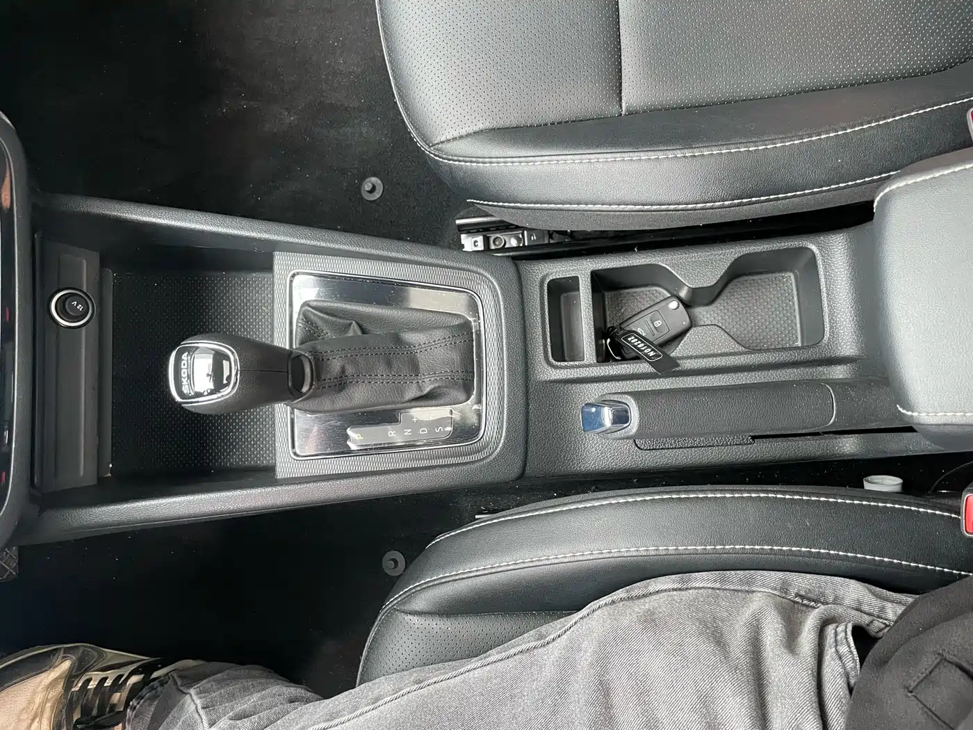 Škoda Kamiq 2022 1.5L Automatic Comfort Edition фото 10