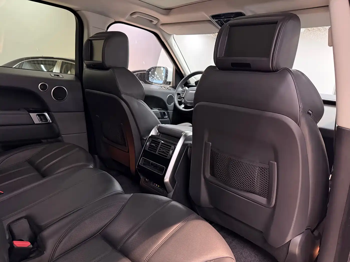 Land Rover Range Rover Sport 2015 3.0 SC V6 HSE фото 20
