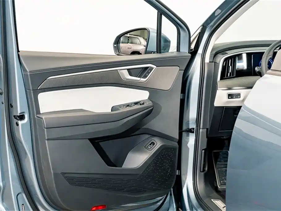 Volkswagen Talagon 2025 450TSI R-Line 6-Seater фото 19