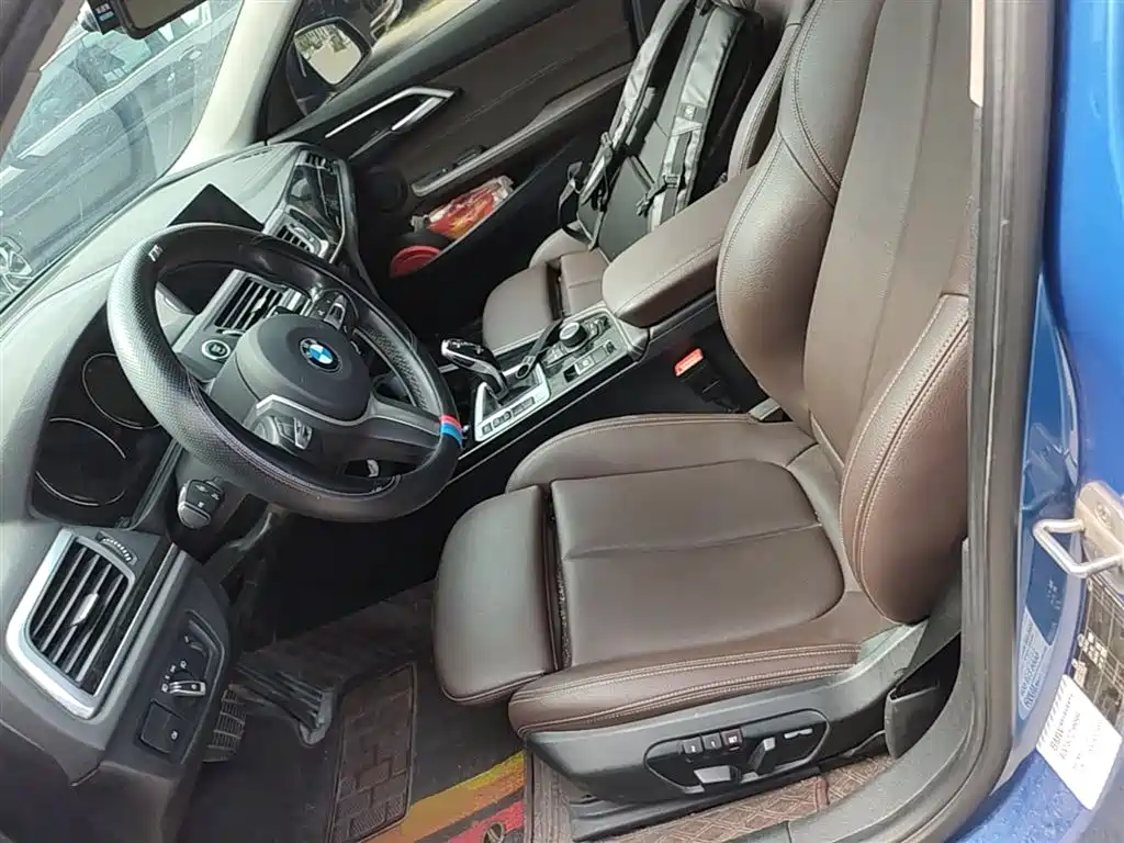 BMW 1 Series 2020 Model 120i M Sport Package фото 15