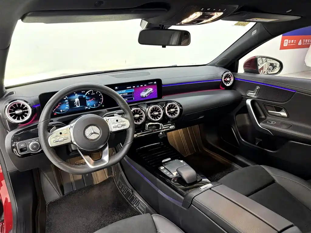 Mercedes-Benz A-Class 2021 A 200 L Sport Sedan Fashion Edition фото 18