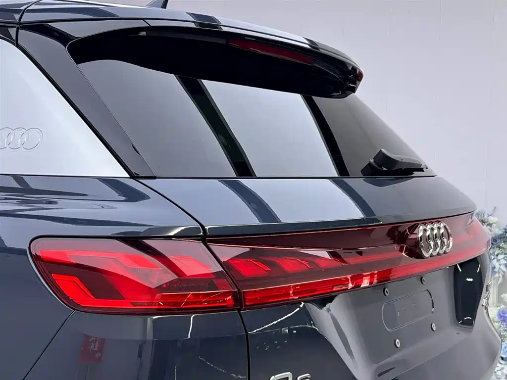Audi Q6 2024 2024 45 TFSI quattro Qi Yun Yu Lin Package 6-seater