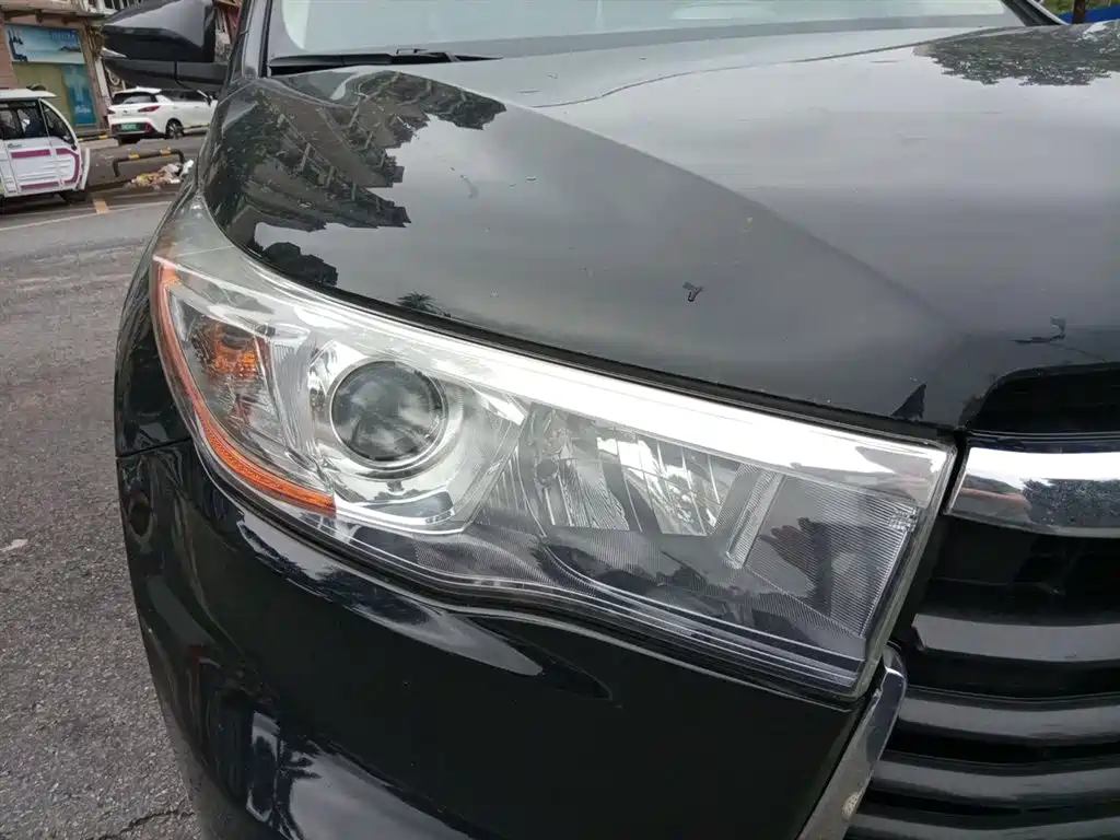Toyota Highlander 2015 2.0T FWD Elite Edition 7-seater фото 7