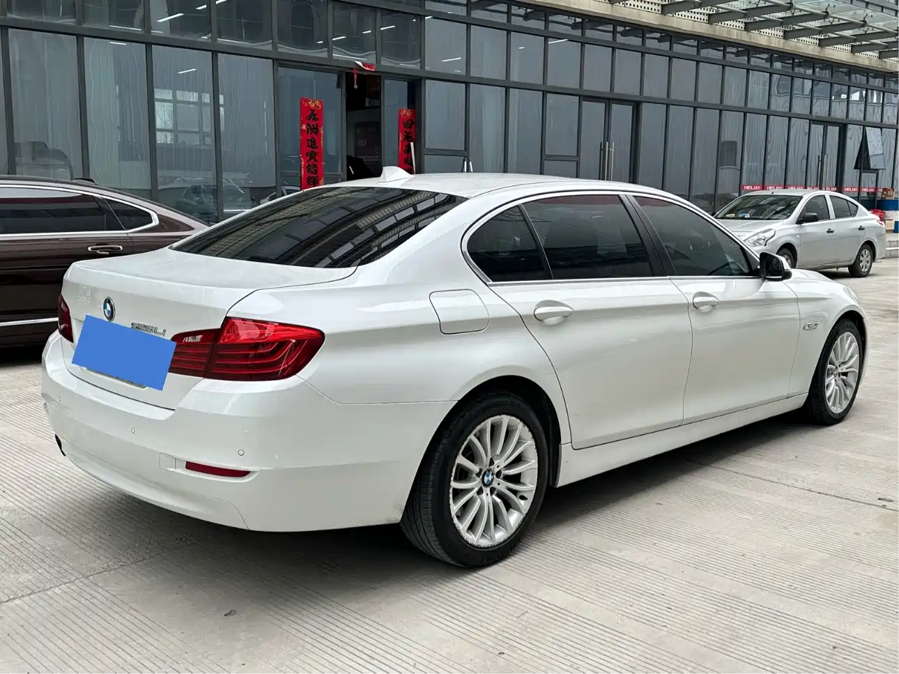 BMW 5 Series 2017 520Li Classic Edition фото 4