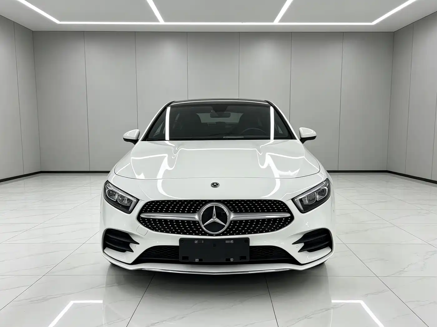 Mercedes-Benz A-Class 2020 Facelift A 200 L Sport Sedan Fashion фото 2